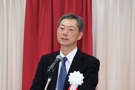 開会式で挨拶するJRC富山代表理事